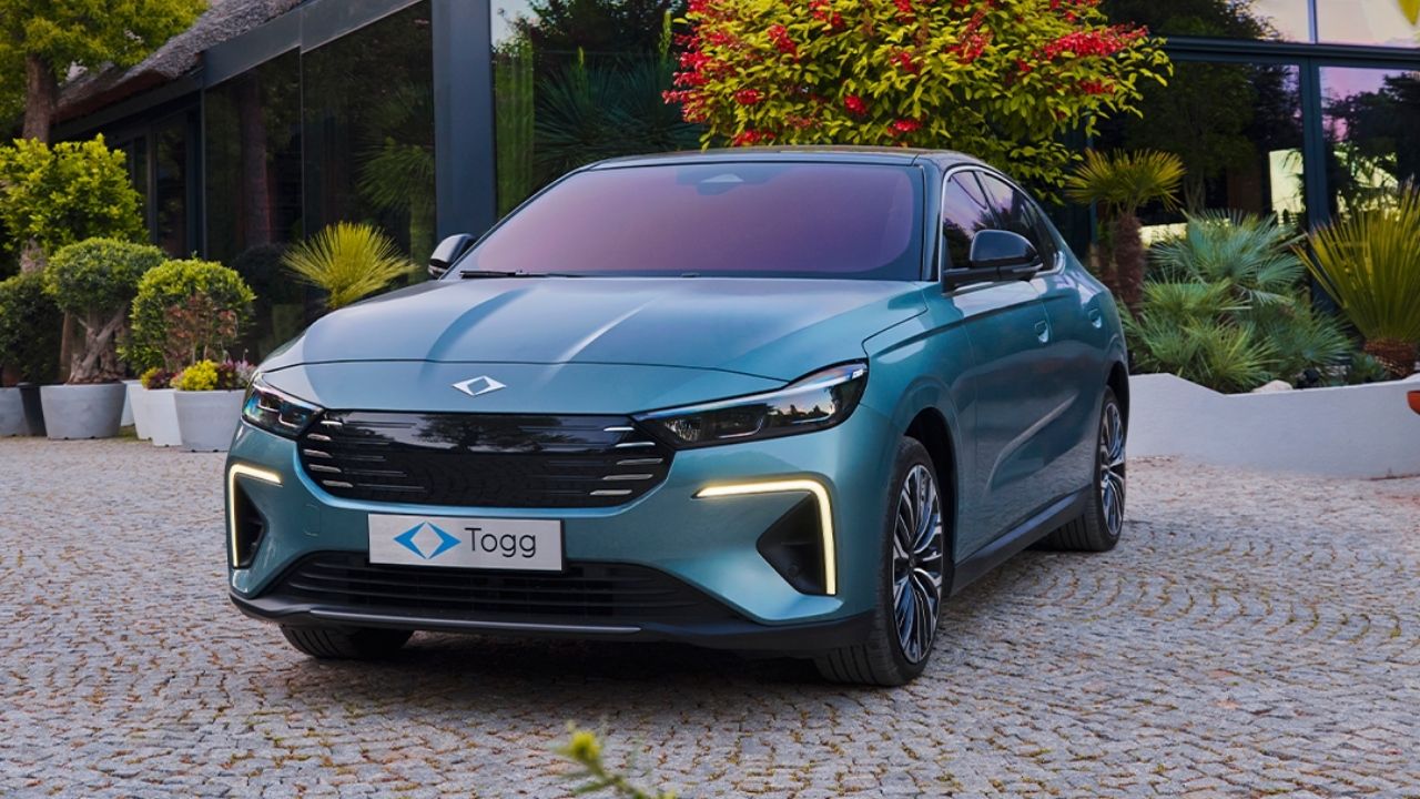 1 milyon 860 bin TL’den başlayan fiyatla Togg’un ikinci modeli T10F satışa sunuldu